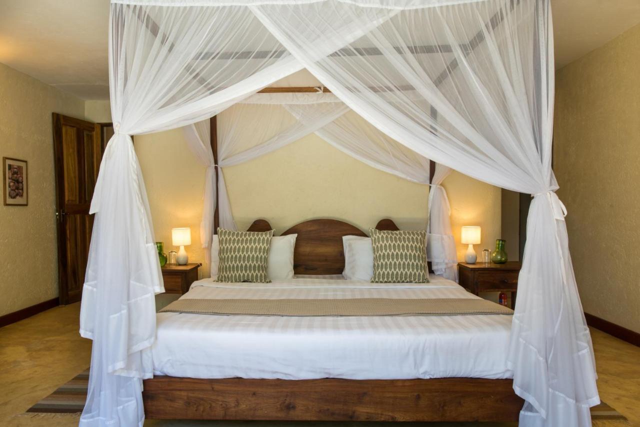 Kili Villa Kilimanjaro Luxury Retreat อารูชา ภายนอก รูปภาพ